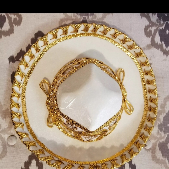 Toddler T4 Mariachi Mexican outfit costume - Picture 6 of 8